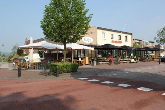 B&B - Eetcafe - Riekelt Gronsveld Exterior photo